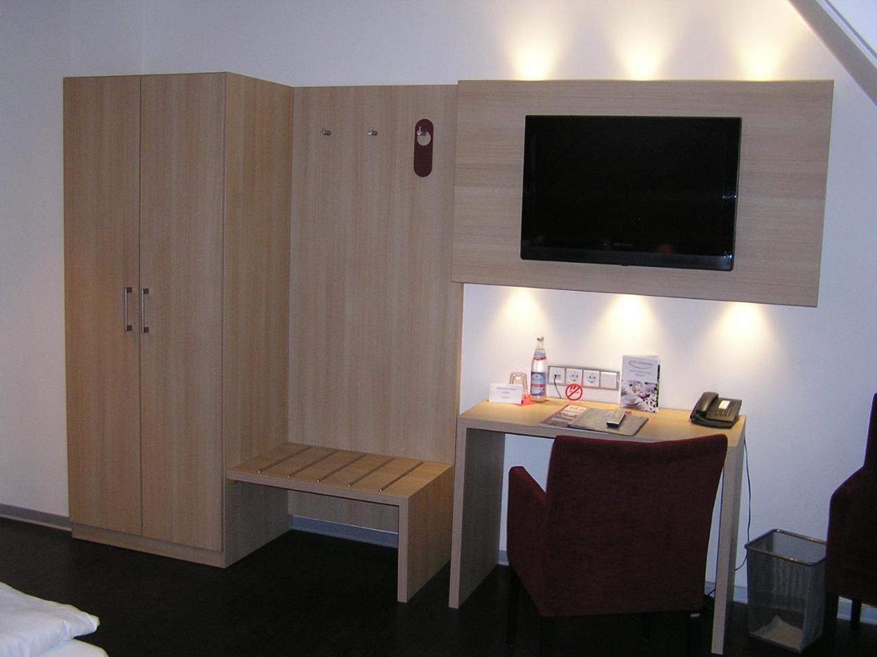 Hotel Zur Promenade Donauwörth Buitenkant foto